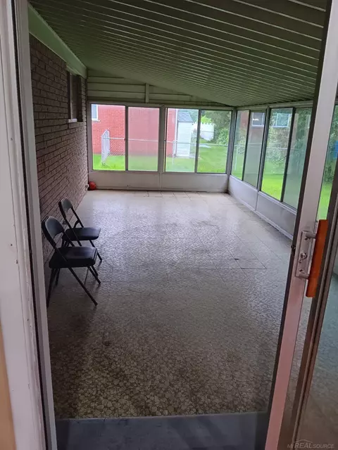 30833 Austin, Warren, MI 48092 photo 29