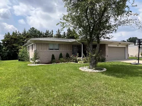 30833 Austin, Warren, MI 48092 photo 2
