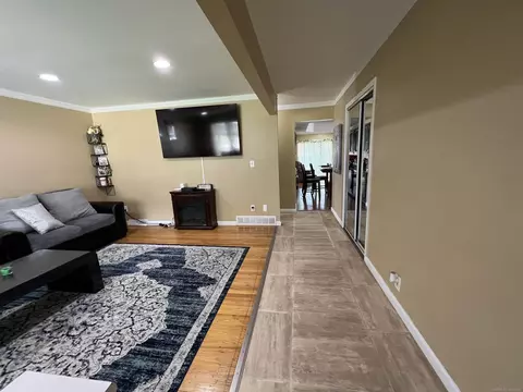 30833 Austin, Warren, MI 48092 photo 9