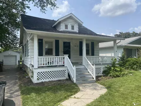 1217 Bentley, Monroe, MI 48162