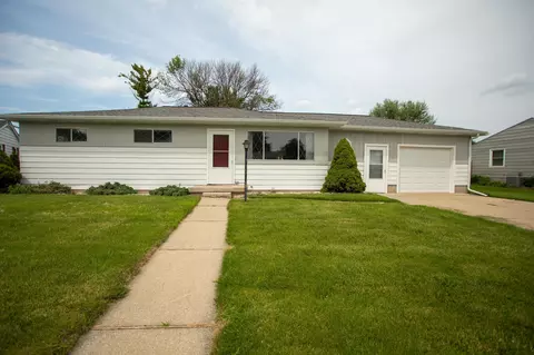 2806 Paradise, Bay City, MI 48708