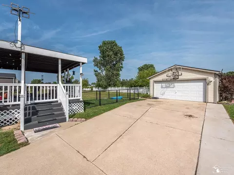 450 Mason, Monroe, MI 48162 photo 29