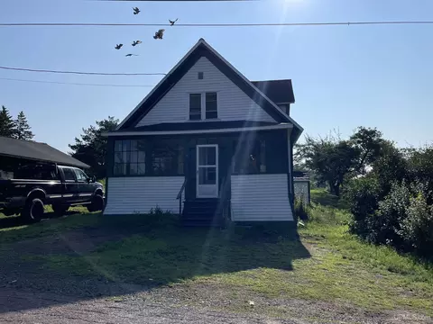 49 Vivian, Ahmeek, MI 49901