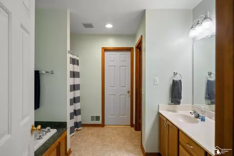 1144 Brandywine, Temperance, MI 48182 photo 24