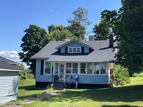 5 Newport, Ironwood, MI 49938