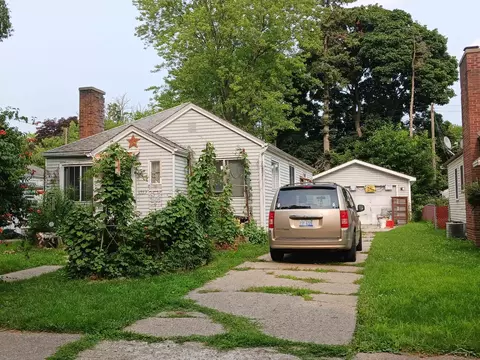 1722 Mershon, Saginaw, MI 48602