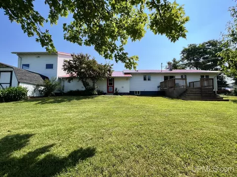 1024 Shields, L'anse, MI 49946 photo 46