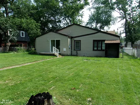 355 Colonial, Algonac, MI 48001 photo 33