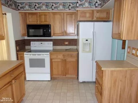 355 Colonial, Algonac, MI 48001 photo 15