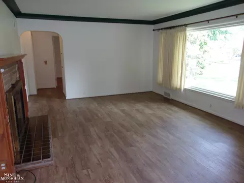 355 Colonial, Algonac, MI 48001 photo 4
