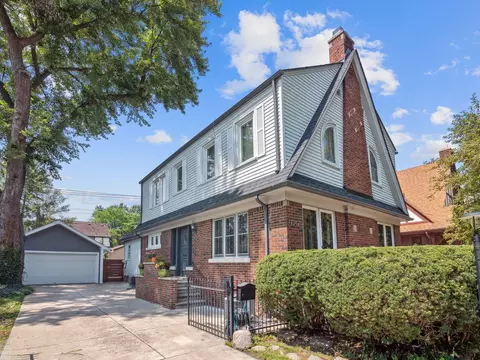 1347 Grayton, Grosse Pointe Park, MI 48230 photo 2