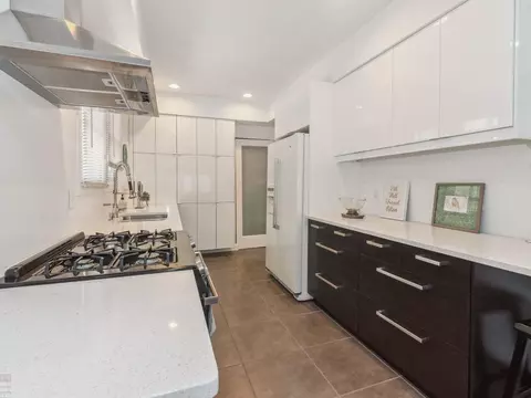 1347 Grayton, Grosse Pointe Park, MI 48230 photo 14
