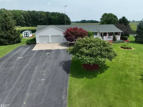 695 S Englehart, Deford, MI 48729