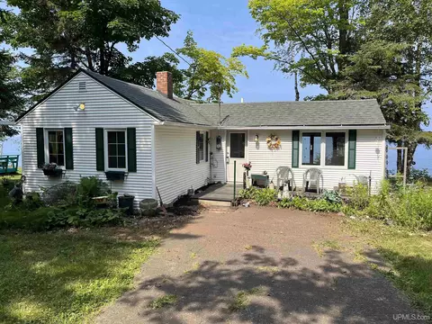 E 1540 Lake, Ironwood, MI 49938