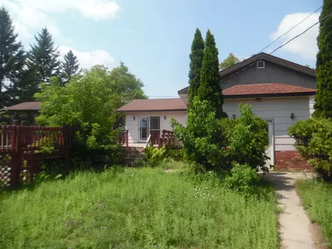 1516 N 23rd, Escanaba, MI 49829