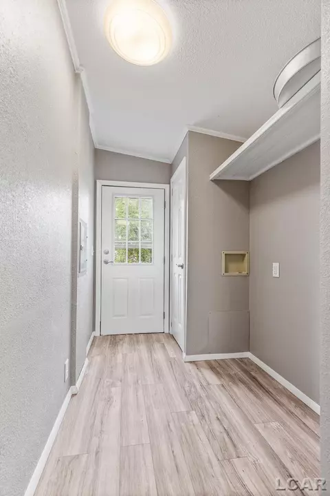 1053 Laberdee, Adrian, MI 49221 photo 16