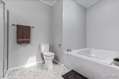1053 Laberdee, Adrian, MI 49221 photo 26