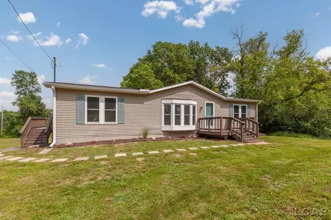 1053 Laberdee, Adrian, MI 49221 photo 3