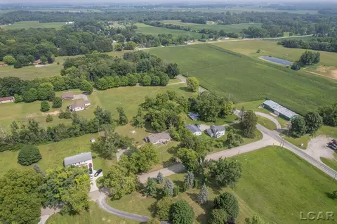 1053 Laberdee, Adrian, MI 49221 photo 41
