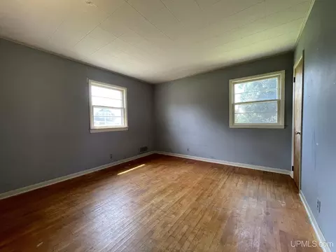 102 W Fall, L'anse, MI 49946 photo 20