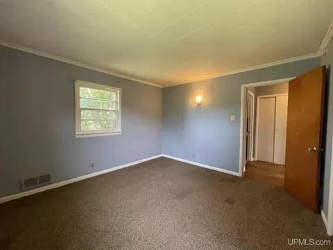 102 W Fall, L'anse, MI 49946 photo 17