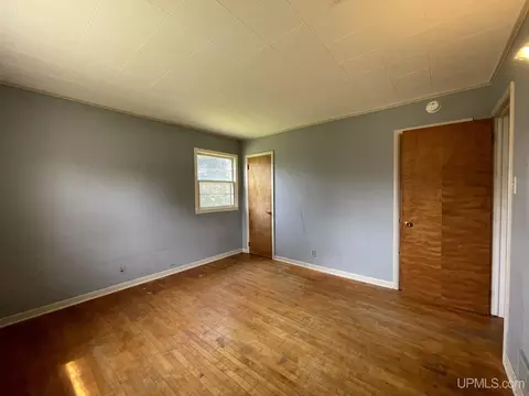 102 W Fall, L'anse, MI 49946 photo 22