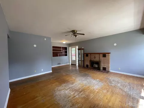 102 W Fall, L'anse, MI 49946 photo 5