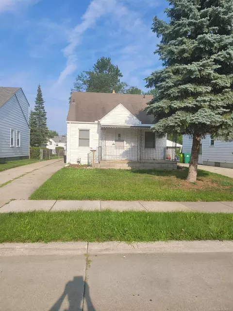 22042 Gascony, Eastpointe, MI 48021