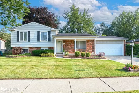 19251 Porter, Clinton Township, MI 48038