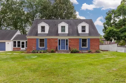1265 W Maple, Adrian, MI 49221 photo 2