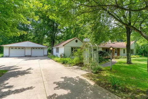 3636 E Monroe, Midland, MI 48642