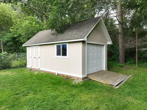8475 Wesley, Flushing, MI 48433 photo 10