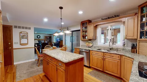 8475 Wesley, Flushing, MI 48433 photo 14