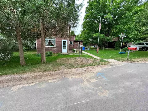 175 County Rd Pdj, Ishpeming, MI 49849