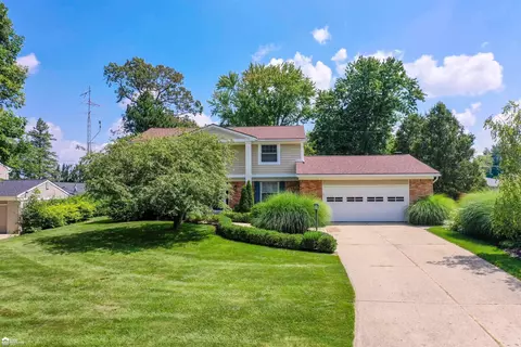 424 Thomas, Grand Blanc, MI 48439