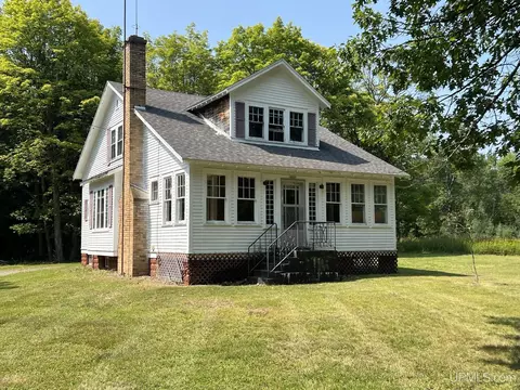 4263 W Us2, Iron River, MI 49935