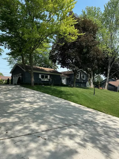 580 Longford, Rochester Hills, MI 48309