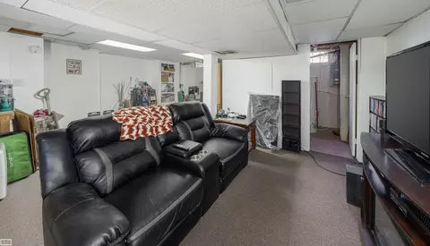 47412 Old Orch, Macomb, MI 48044 photo 18