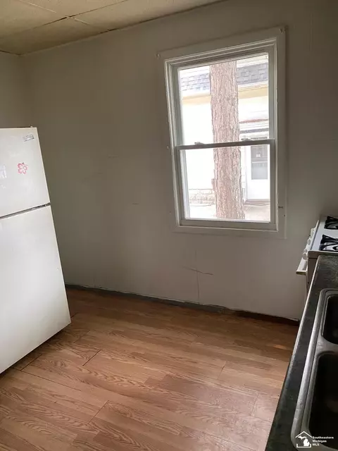 734 Smith, Monroe, MI 48161 photo 7