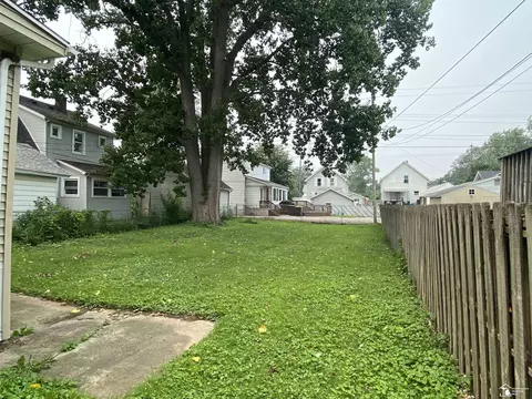 734 Smith, Monroe, MI 48161 photo 5