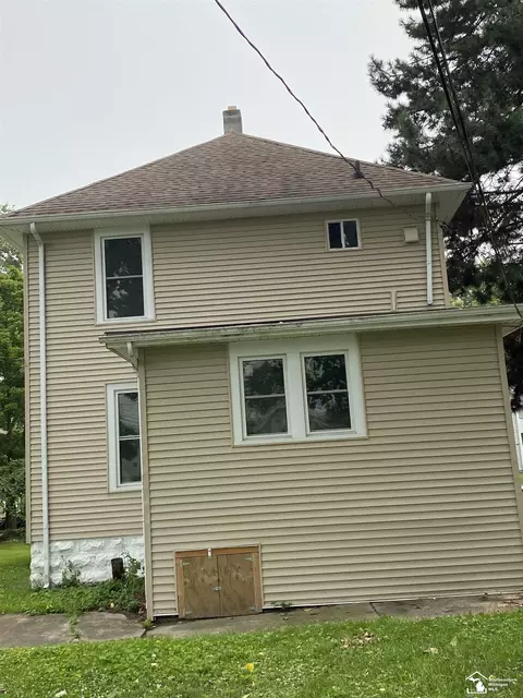 734 Smith, Monroe, MI 48161 photo 3