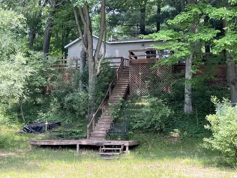 1071 Lake, Harrison, MI 48625