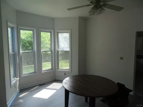 132 Bates, Jackson, MI 49202 photo 7