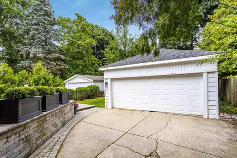 264 Ridgemont, Grosse Pointe Farms, MI 48236 photo 30