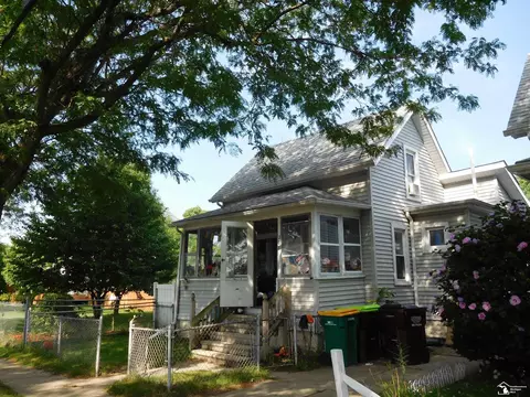 208 Conant, Monroe, MI 48161 photo 2