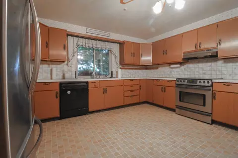 1438 S Morrish, Flint, MI 48532 photo 15