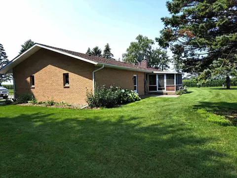 2095 Old Beaver, Kawkawlin, MI 48631 photo 2