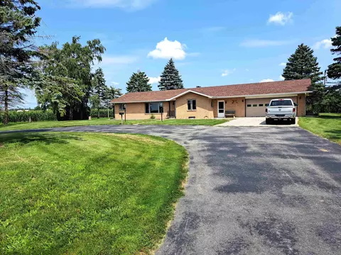 2095 Old Beaver, Kawkawlin, MI 48631