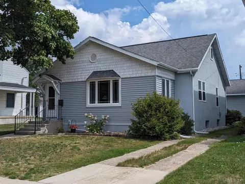 817 Range, Manistique, MI 49854