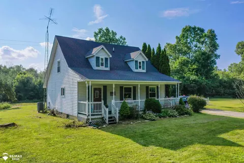 12163 Washburn, Columbiaville, MI 48421